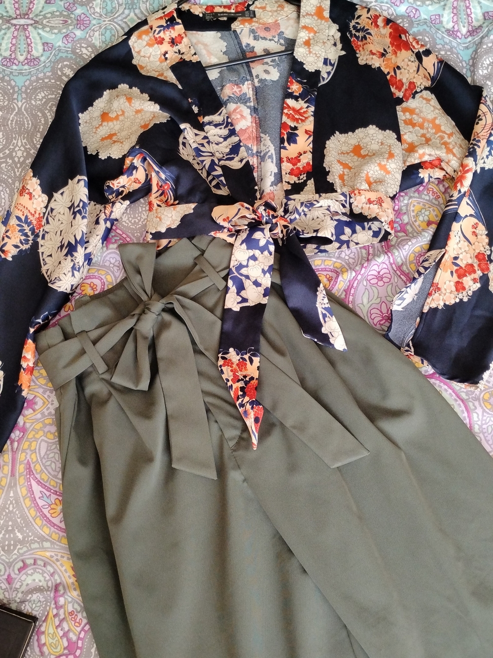 Zara Navy Floral Satin Kimono Tie-Front Blouse-High Waist Baggy Pants